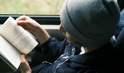 reading-travelling-10-inspirational-books